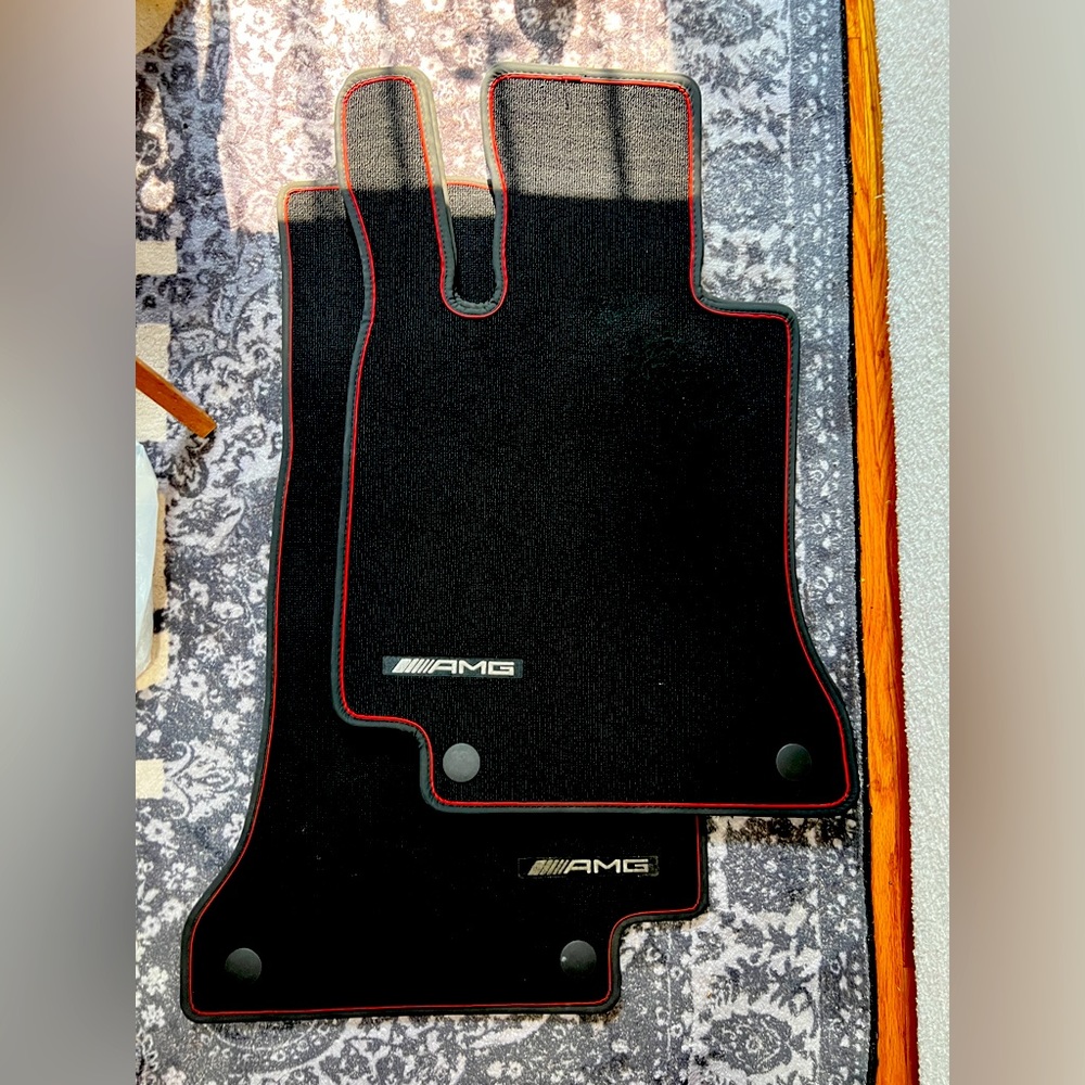 Genuine Mercedes AMG C-CLASS W205 Velour Floor Mats Red Cut C205 Coupe Cabrio